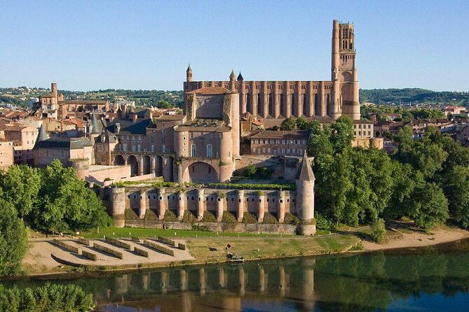 Toulouse: Albi and Cordes/Ciel Day Trip with Audio Guides - Who should choose this excursion?