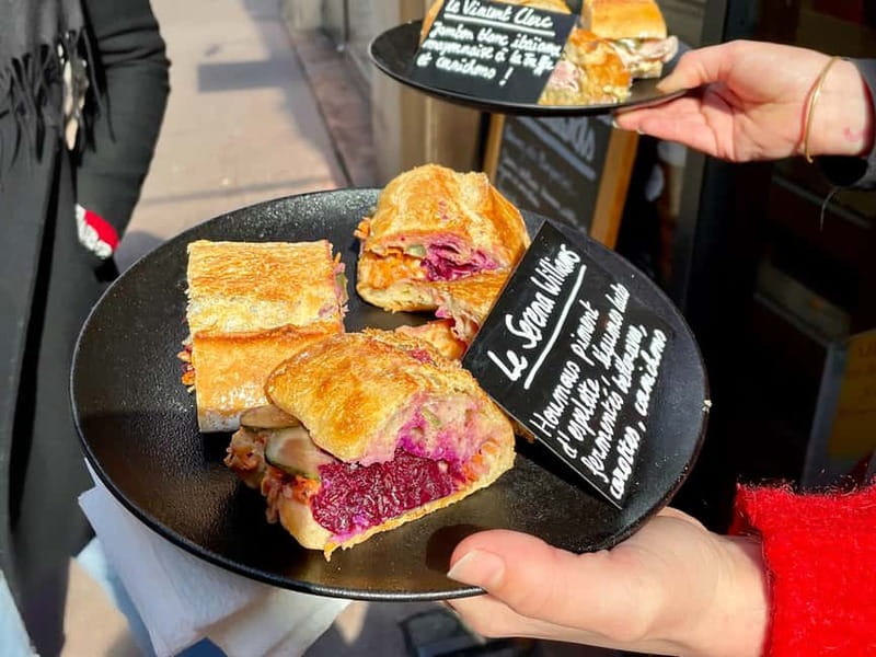 Toulouse: Guided Food Tour with Tastings - History and food stories from local guides