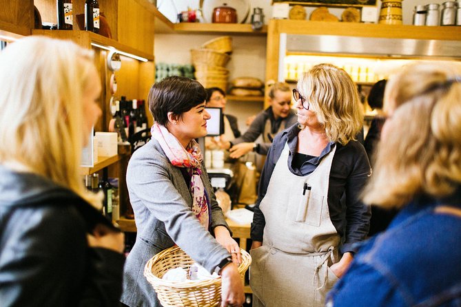 Toulouse Victor Hugo Market Small Group Tasting Tour - What to wear and what to bring