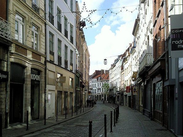 Unique Tour of Lille by Convertible 2CV - 1h00 - Key points to know before booking