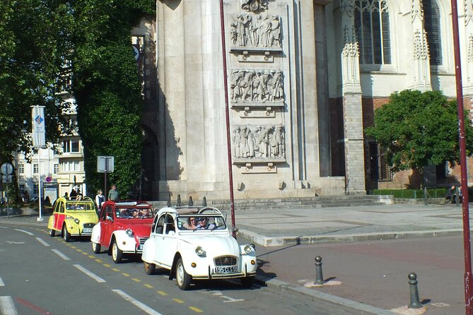 Unique Tour of Lille by Convertible 2CV - 1h00 - Why Lille looks better from a 2CV