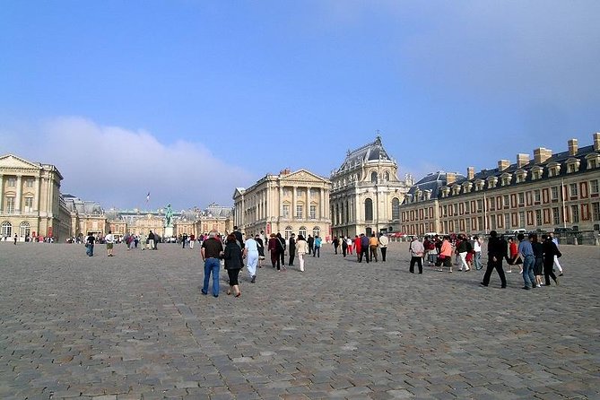 Versailles Guided Visit – Hotel Pickup, Meeting Point or None - The gardens and the problem of scale