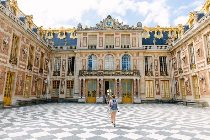 Versailles Half Day eBike - First, resolve the Versailles and Montmartre mix-up