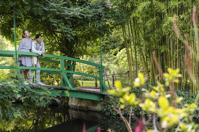Versailles Palace and Giverny Monet House Visit with Lunch - Guided option or audio-guided option