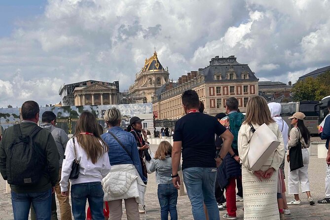 Versailles Palace Guided Tour with Gardens Access - Why a guide helps at Versailles
