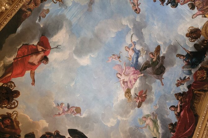 Versailles Palace Guided Tour with Gardens Access - Who will enjoy this tour most?