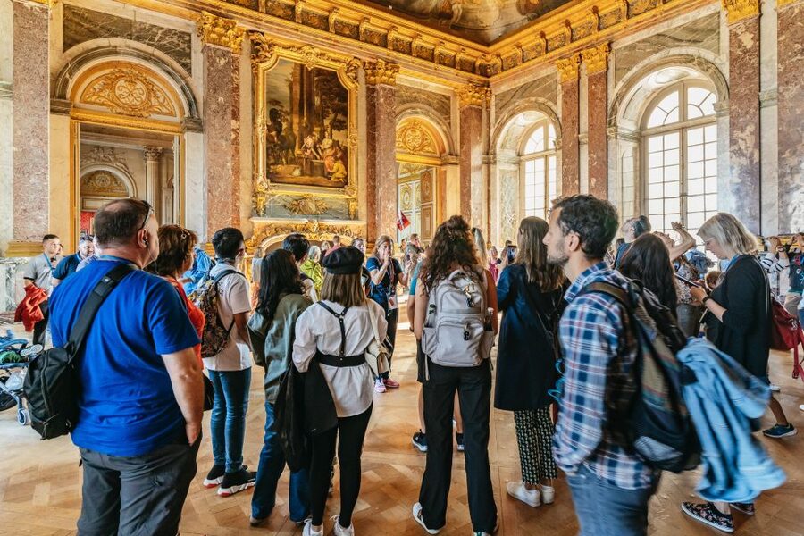 Versailles: Palace of Versailles Skip-the-Line Guided Tour - The gardens, Musical Fountain Shows, and Marie-Antoinette’s Estate