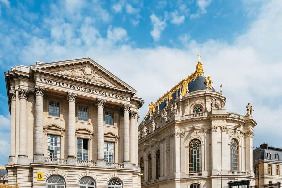 Versailles: Skip-the-Line Tour of Palace with Gardens Access - How much walking and waiting to expect