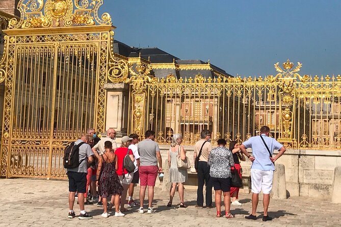 Versailles Small Group Guided Tour with Local Guide - Entering Versailles with a reserved time