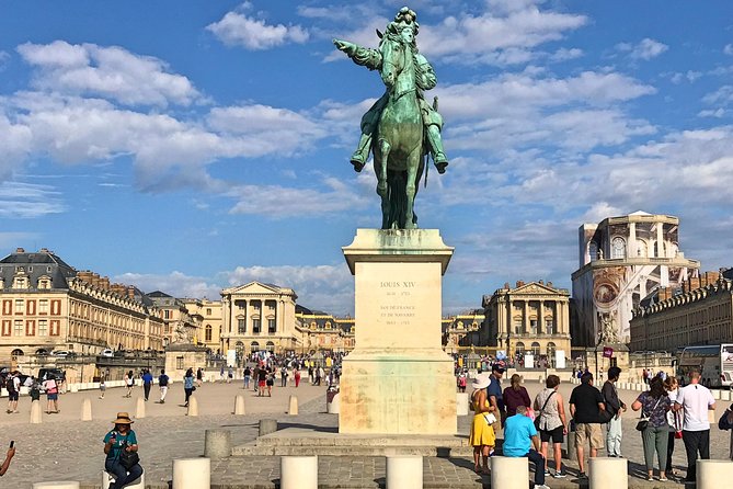 Versailles Small Group Guided Tour with Tranportation from Paris - Small group size and guide quality