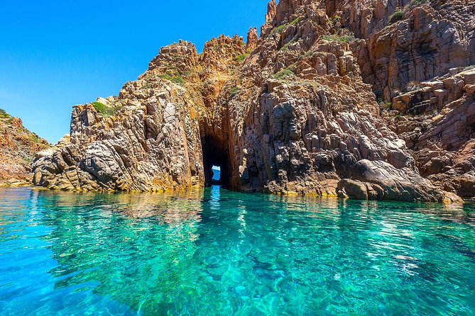 Visit Scandola, the creeks of Piana by boat - Swimming in a protected marine area