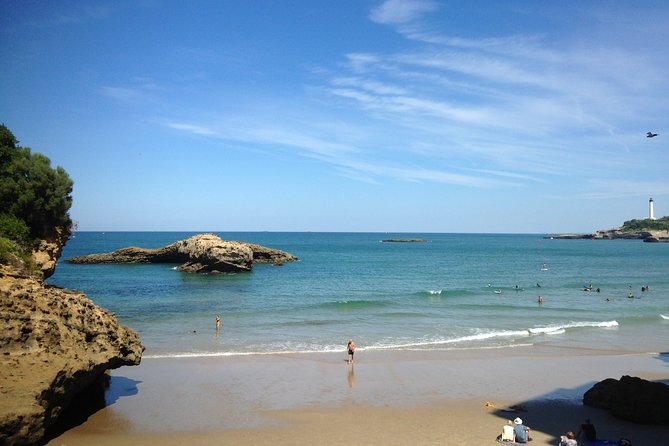Walking tours of Biarritz - Biarritz begins at the Port des Pecheurs