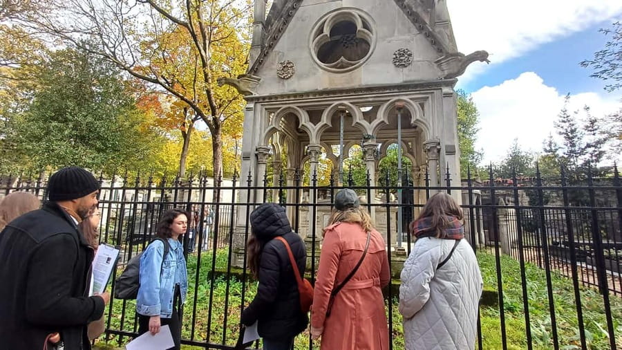 Who Killed Victor ? Escape Game at Père Lachaise Cemetery - Families, Friends, and Team Groups
